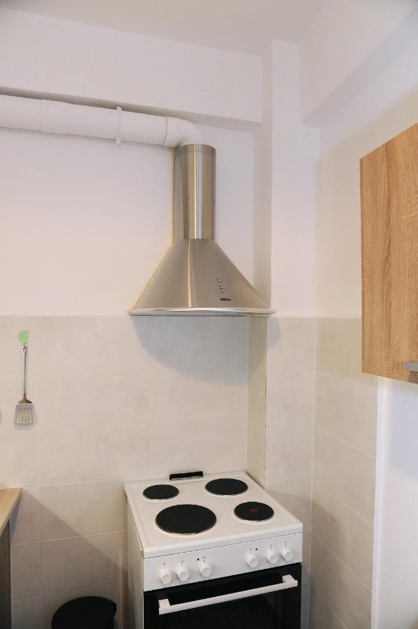Freatida apartment Piraeus Bagian luar foto