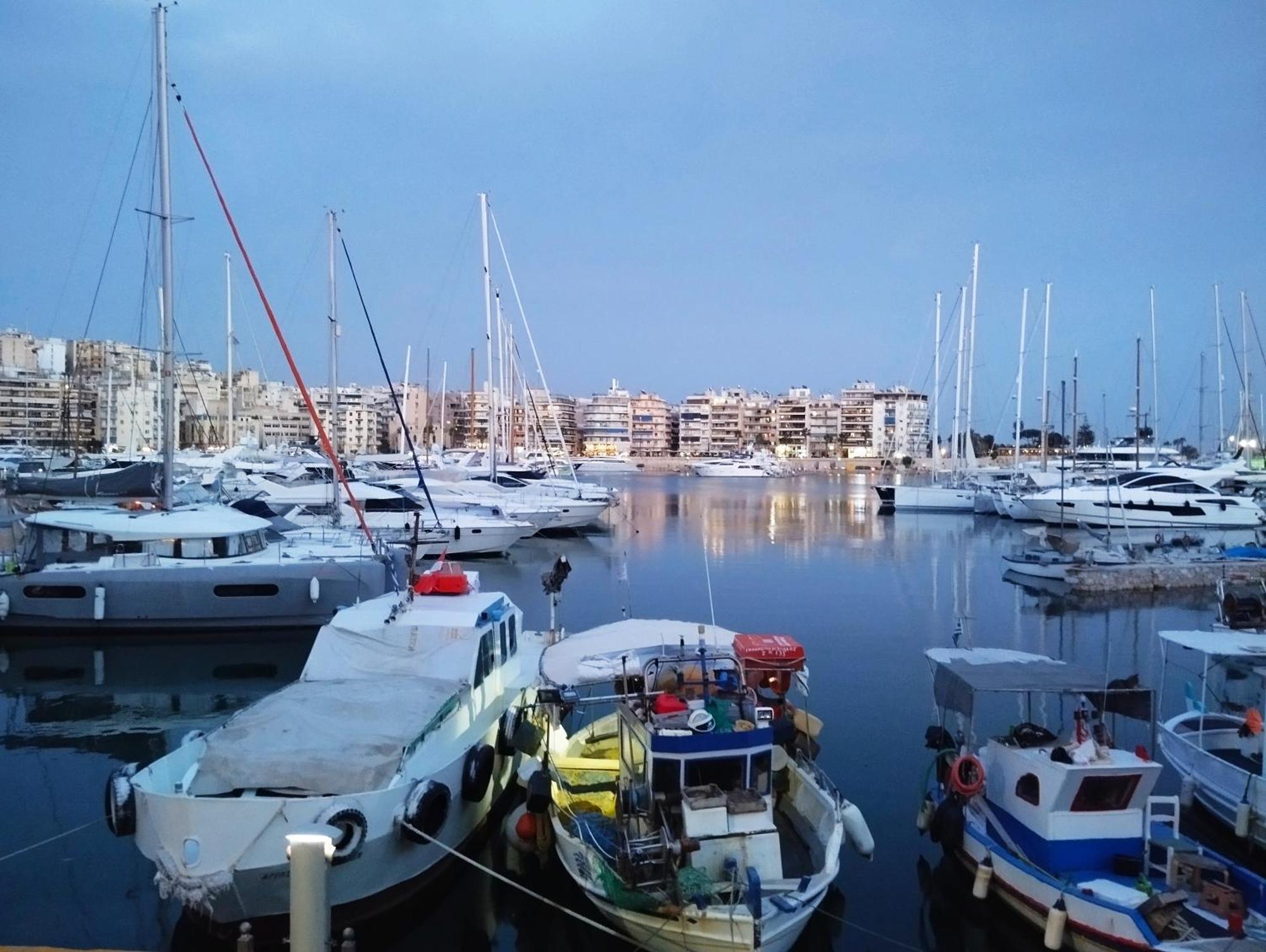 Freatida apartment Piraeus Bagian luar foto